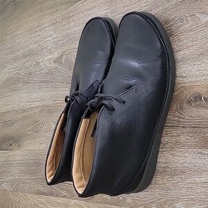 CLARKS Oakland Rise Classic Leather Boots Chukka Chelsea Black US 10.5 EUC